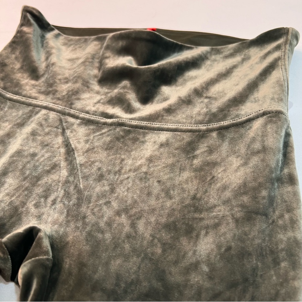 SPANX velour leggings size Medium
